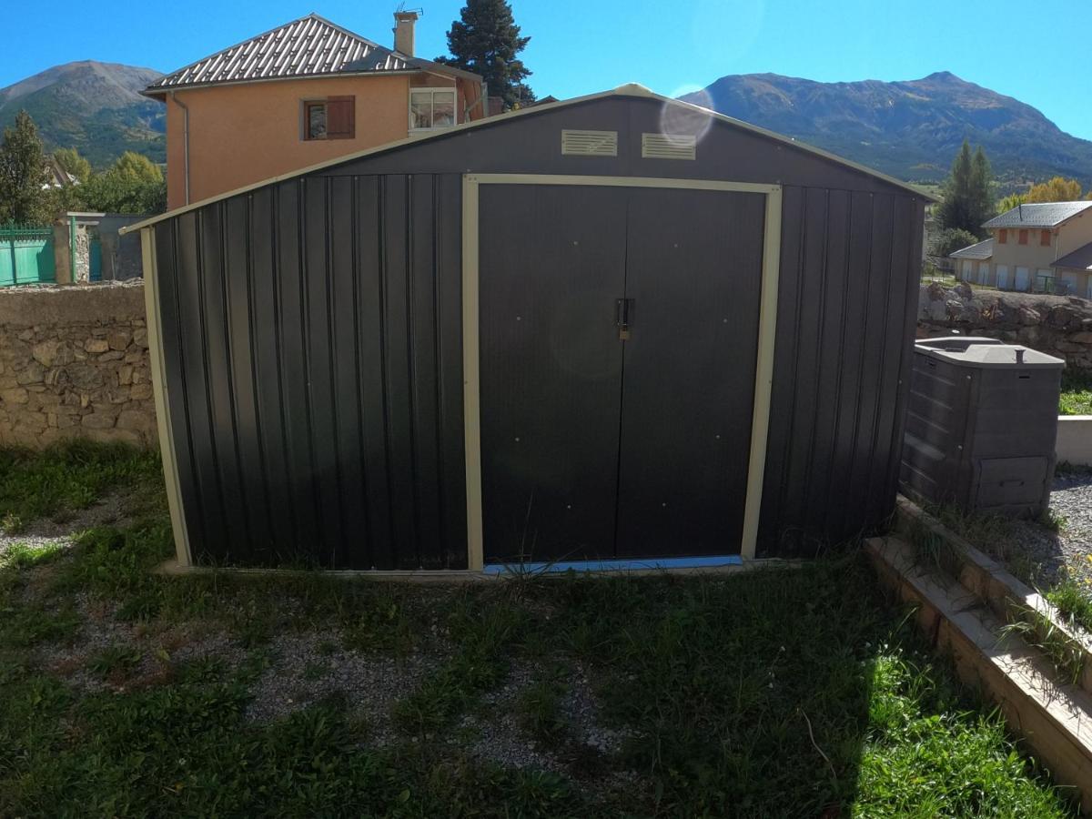 Maison Neuve Proche De Barcelonnette Jausiers Luaran gambar